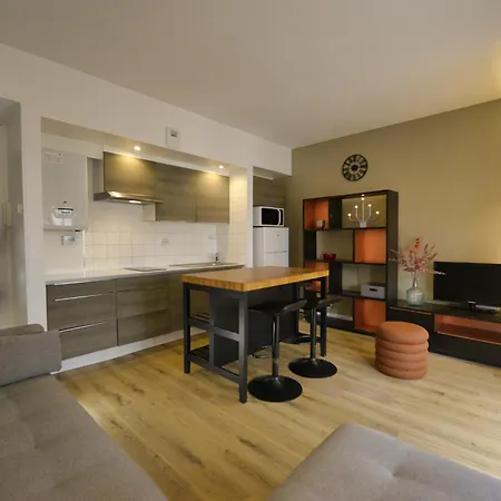 T2, Centre Ville, Gare 600m, Prox Lille, Terrasse Apartment Tourcoing