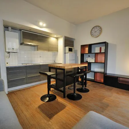 T2, Centre Ville, Wifi, Gare 600m, Prox Lille, Terrasse *