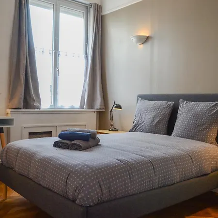 Le Superbe T2, Centre Ville, Wifi, Proche Gare , Prox Lille, Terrasse *