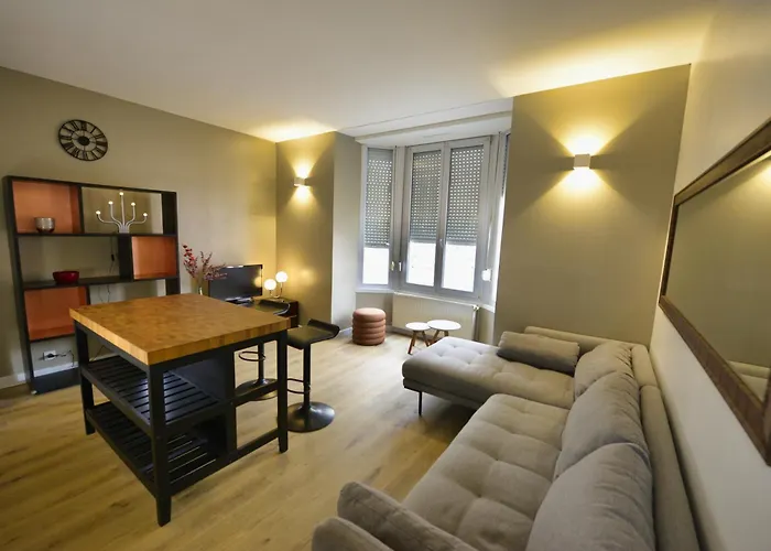 Le superbe T2, Centre ville, WIFI, proche Gare , Prox Lille, Terrasse *