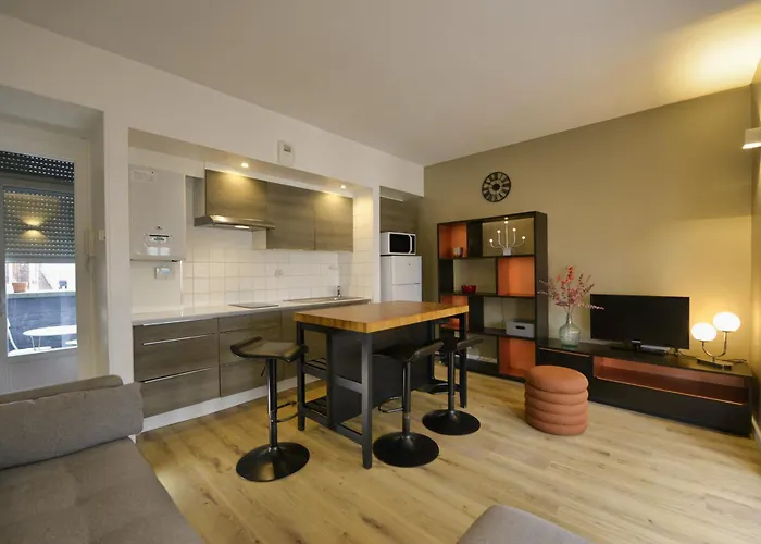 T2, Centre Ville, Wifi, Gare 600m, Prox Lille, Terrasse Tourcoing