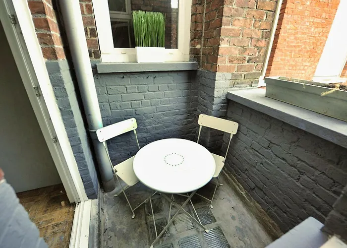 Apartment T2, Centre Ville, Wifi, Gare 600m, Prox Lille, Terrasse