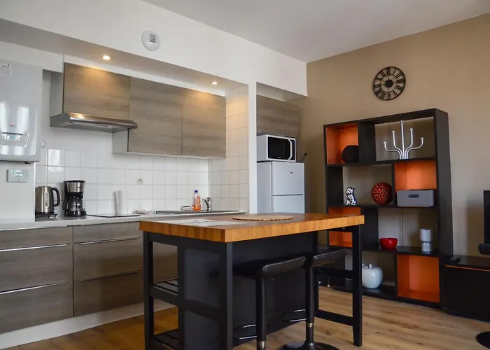 Apartment T2, Centre Ville, Wifi, Gare 600m, Prox Lille, Terrasse